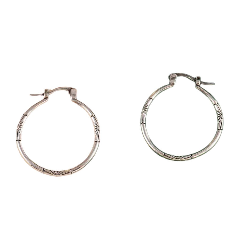 Silver Plated Floral Design Hoop Earrings - Picture 3 of 6